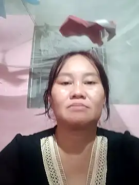 GinieBaby live cam on StripChat