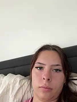 Naughtylibbyx live cam on StripChat
