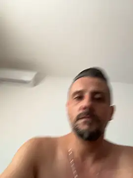 InsaneMattt live cam on StripChat