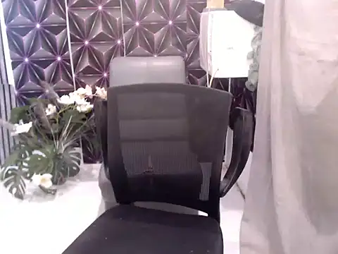 miss_carlas live cam on StripChat