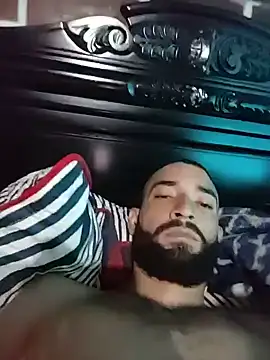 eljuanito34 live cam