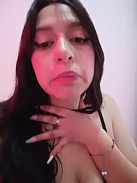 AlondraaGomez33 live cam