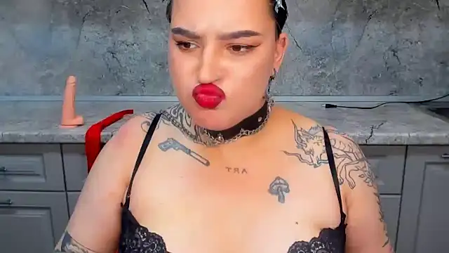 NikkiSummer live cam on StripChat