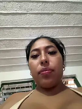 emmyjhonson07 live sex cam