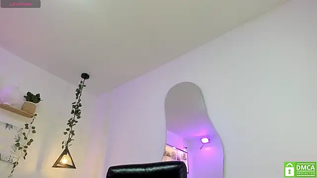 Miagrace99 live cam on StripChat