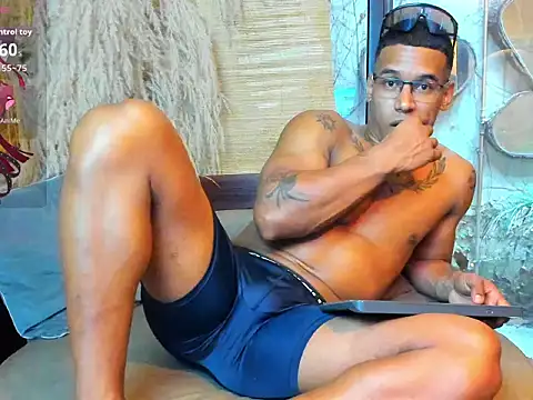 nicolasstonee (M young) - CUM SHOW