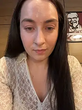 Holly_Play