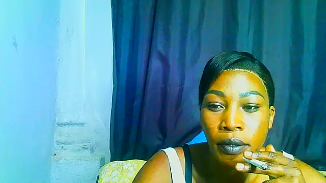 freaky_naughty live cam on StripChat