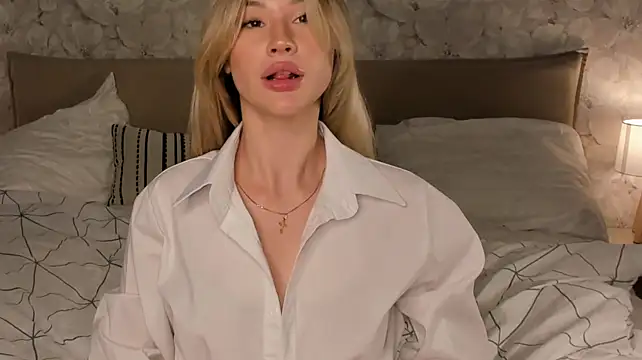 TanyaSoo live sex cam