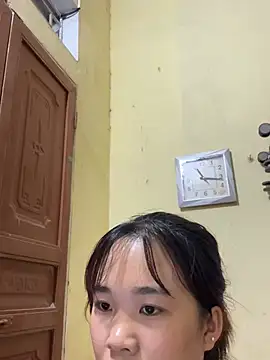 Aiko-2k live cam on StripChat