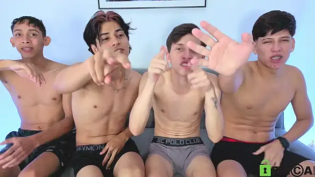 Bigdick_Crew's Colombian male cam and chat room