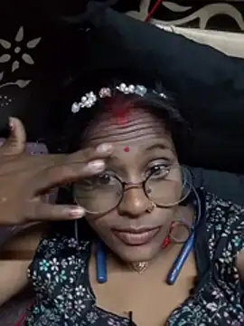 Hot_khusi753