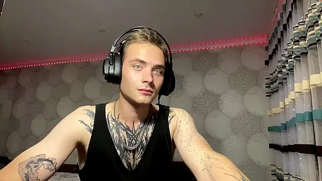 ErnestTarlet live sex cam
