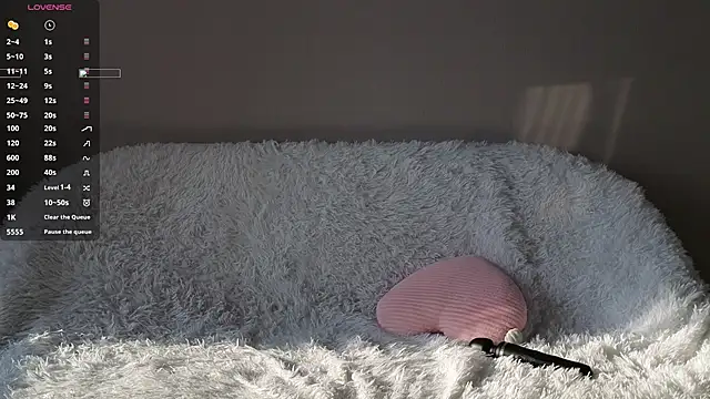 Kelly_whitee