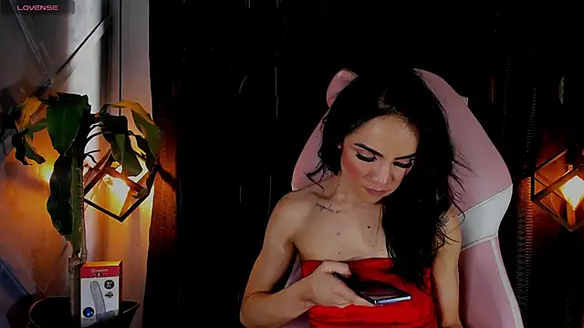 Cristal_Gem1 live cam on StripChat