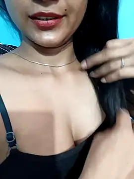 C-u-t-e-Sh-a-r-ma_Ji live cam on StripChat
