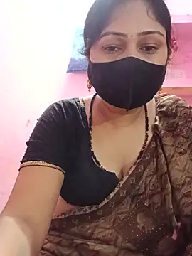 Beauty-wife live cam on StripChat