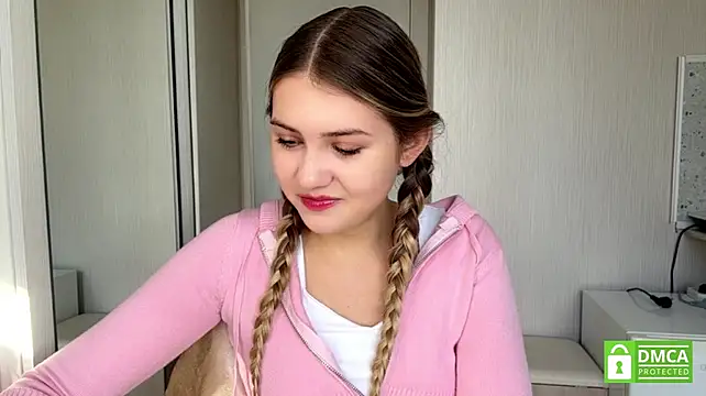 LoreenMaley live cam on StripChat