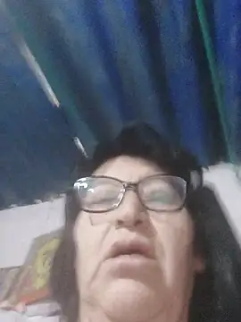 clarita_01 live cam on StripChat