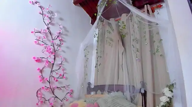 CorrupterAngel live cam on StripChat