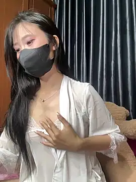 Luccie86 live cam on StripChat