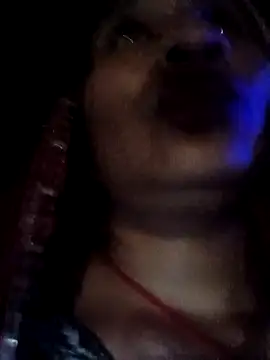 BIG_NEHA66A live cam on StripChat