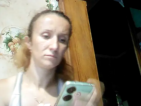 Redhead111 live cam