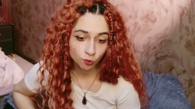 AdrianaCutes live cam