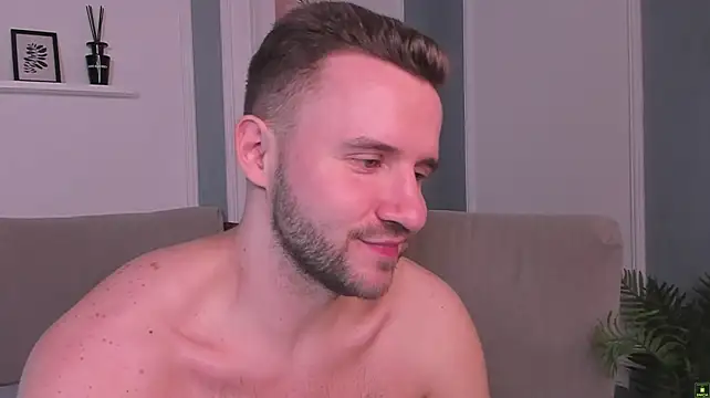 EnriqueBarberry live cam on StripChat