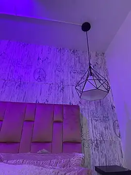 AbyThompson live cam on StripChat