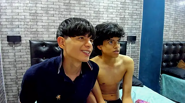 Kitten_blue live cam