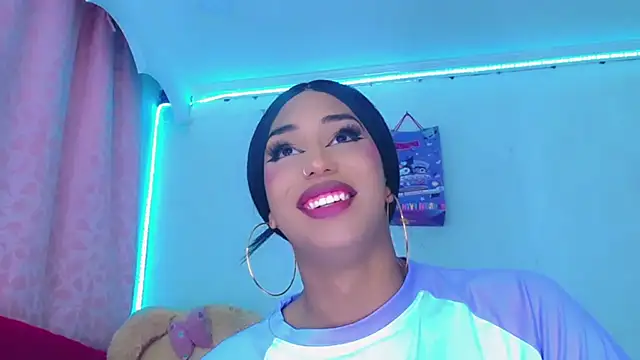 Model: NahomiCamper