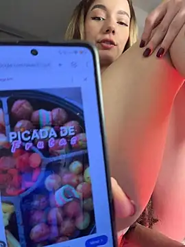NicoleCut
