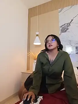 Dakota-Hills live cam on StripChat