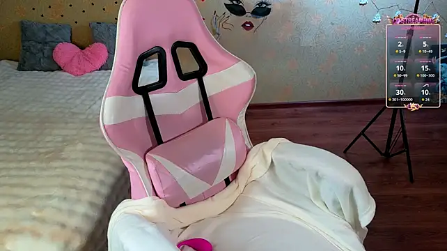 TORI1_ live cam on StripChat
