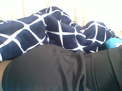 daddys_shuga (F young) - undress  oil body spread pussy lips