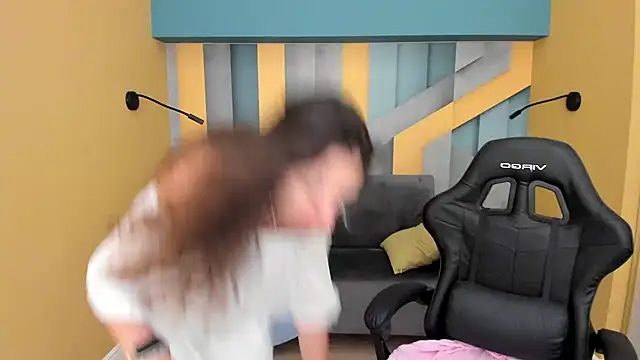 ellalong (F mature) - take off my bra