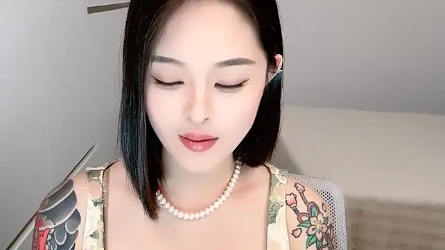 Ivy_360 live cam on StripChat