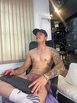 alexander_ferre (M young) - show cock