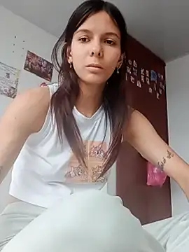 BigbuttBrooklyn_ live cam on StripChat