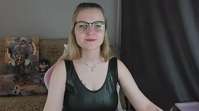 MissBrightShine live cam on StripChat