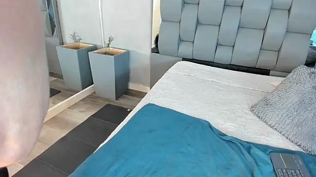 Charlie___Musk live cam