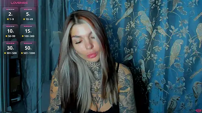 tattooedbabyy's live room