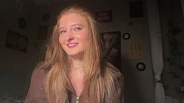 EllyCerry live cam on StripChat