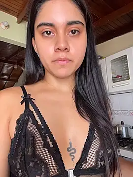 mia_moonna live cam on StripChat