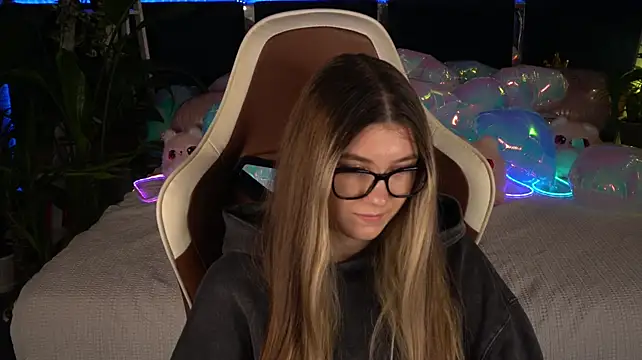 Lissaa_Moon live cam on StripChat