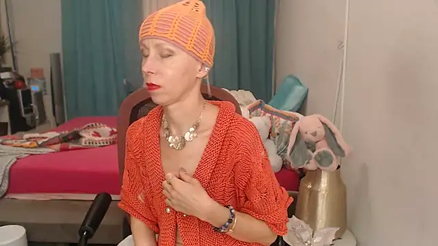 LuxuryNika live cam on StripChat