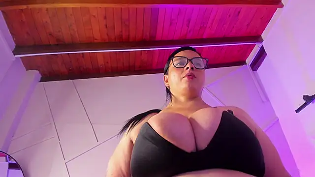 GabiSaenz_ live cam on StripChat