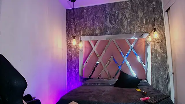 _Angel_dustt live cam on StripChat