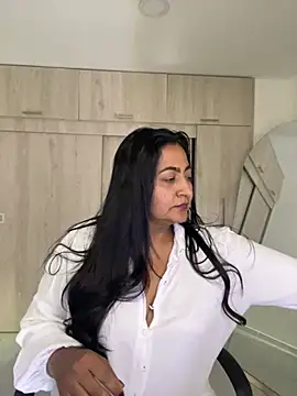 Adele_Sweett live cam on StripChat